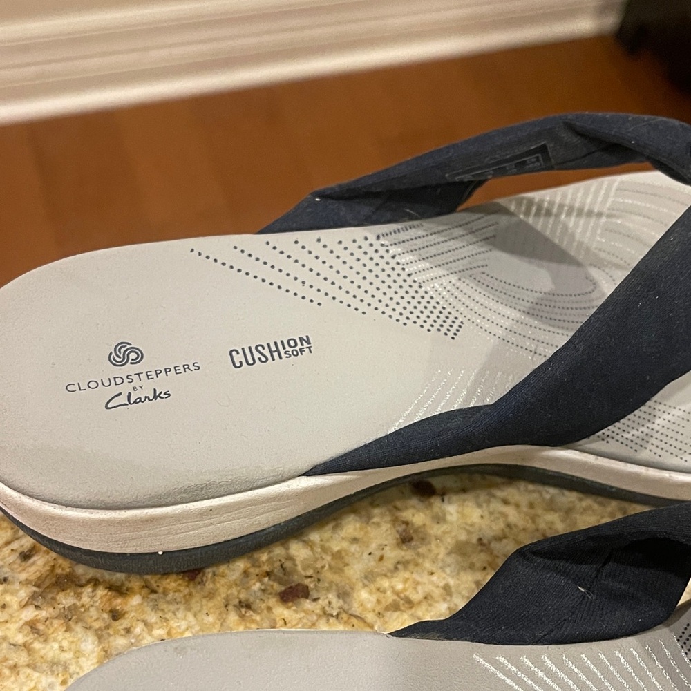 Clarks Cloudsteppers Navy Sandals